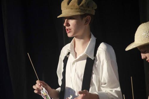 Divadelní představení na závěr školního roku (17)