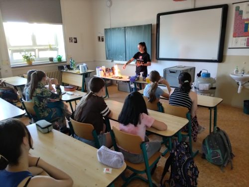 Hodina moderní chemie 2026 (3)